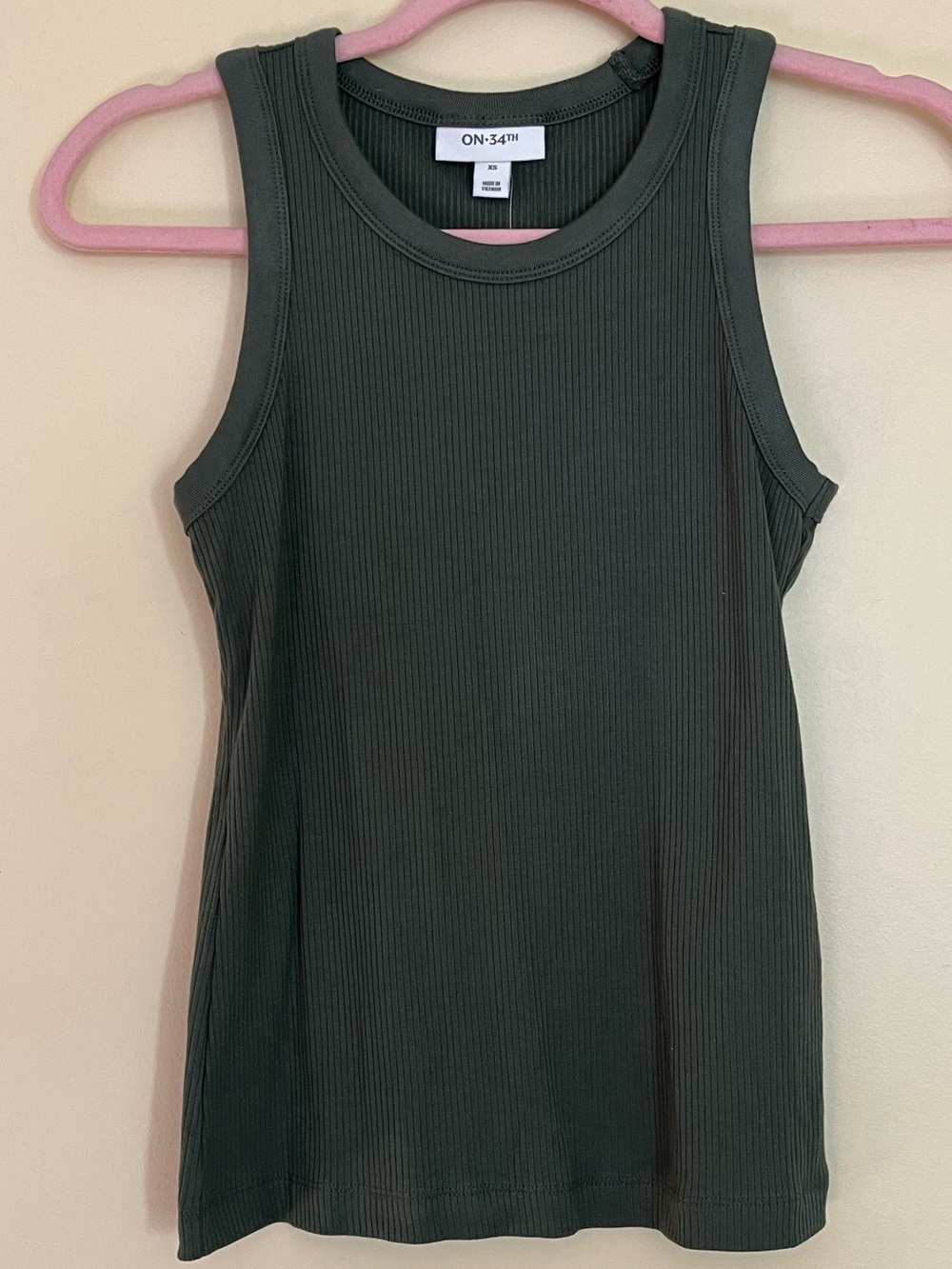 NWT On 34th Tank Top  Sage Green size XS